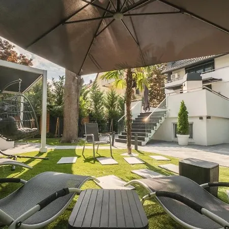 Bs Milla Estate Villa *